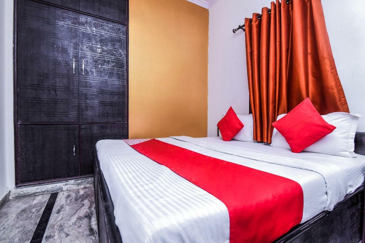 Oyo Nitin Palace Guest House Near Mohan Estate Metro Station New Delhi Exterior photo